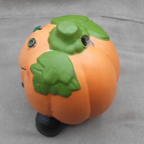 Vintage Ceramic Halloween Pumpkin Toothy Underbite Smile Bowtie 5.5" - Picture 8 of 9